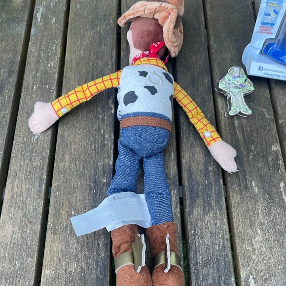 Toy Story Lot Plush, Gabby Figurine, and Pin - Picture 6 of 6